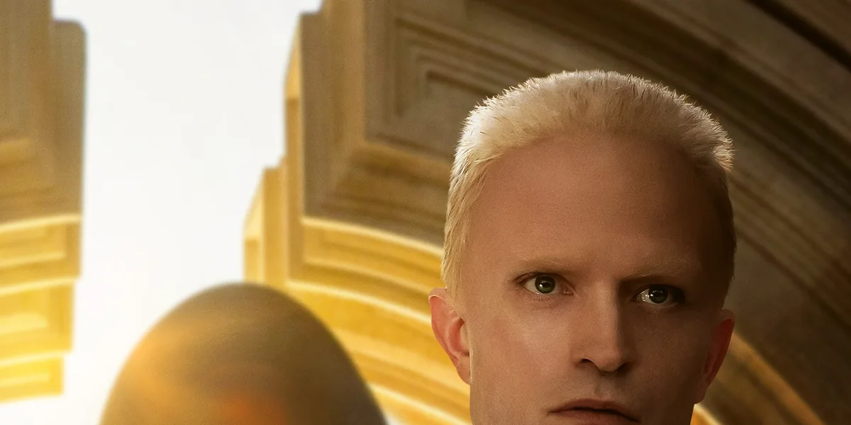 Robert Pattinson en Scytale, visuel officiel de Dune : Troisième partie